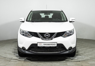 Подержанный автомобиль Nissan Qashqai 2016 года (2 фото)