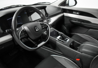 Подержанный автомобиль Evolute i-PRO 2024 года (9 фото)