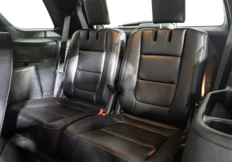 Подержанный автомобиль Ford Explorer 2019 года (23 фото)