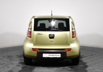 Подержанный автомобиль Kia Soul 2010 года (6 фото)