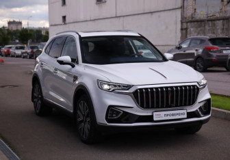 Подержанный автомобиль Hongqi HS5 2024 года (5 фото)