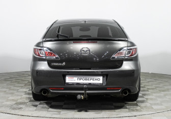 Подержанный автомобиль Mazda 6 Liftback 2010 года (6 фото)