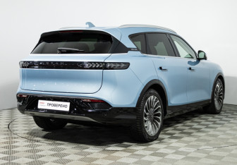 Подержанный автомобиль Voyah Free 2021 года (5 фото)