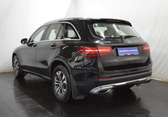 Подержанный автомобиль Mercedes-Benz GLC Coupe 2017 года (7 фото)
