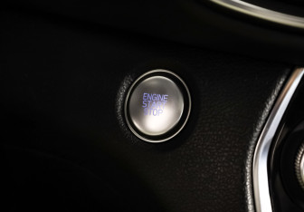 Подержанный автомобиль Hyundai Santa Fe 2018 года (17 фото)