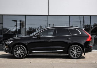 Подержанный автомобиль Volvo XC60 2018 года (8 фото)