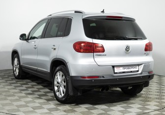 Подержанный автомобиль Volkswagen Tiguan 2012 года (7 фото)