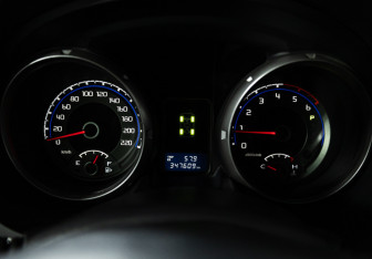 Подержанный автомобиль Mitsubishi Pajero 2008 года (12 фото)