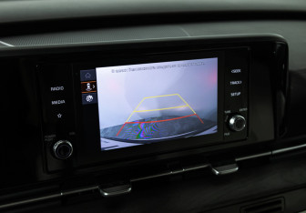 Подержанный автомобиль Kia Carnival 2021 года (20 фото)