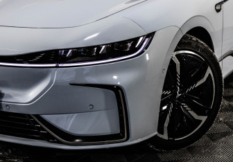 Подержанный автомобиль Voyah Passion 2023 года (2 фото)