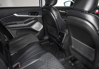 Подержанный автомобиль Exeed TXL 2023 года (15 фото)