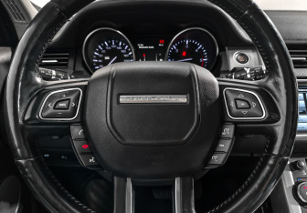 Подержанный автомобиль Land Rover Range Rover Evoque 2014 года (21 фото)