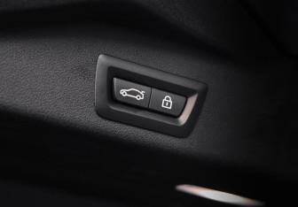 Подержанный автомобиль BMW X5 2019 года (37 фото)
