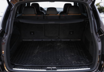 Подержанный автомобиль Porsche Cayenne 2014 года (35 фото)