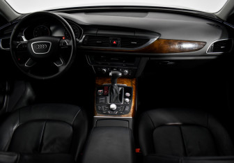 Подержанный автомобиль Audi A6 Sedan 2014 года (14 фото)