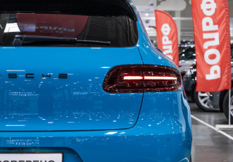Подержанный автомобиль Porsche Macan 2016 года (15 фото)