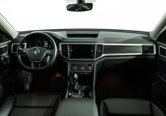 Подержанный автомобиль Volkswagen Teramont 2019 года (13 фото)