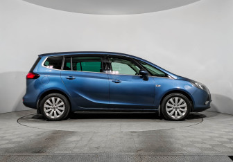 Подержанный автомобиль Opel Zafira Compactvan 2014 года (4 фото)