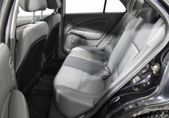 Подержанный автомобиль Nissan Almera Classic 2011 года (11 фото)