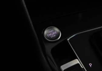 Подержанный автомобиль Volkswagen Tiguan 2019 года (17 фото)