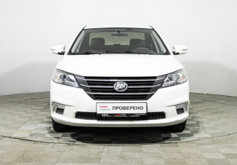 Подержанный автомобиль Lifan Solano 2017 года (2 фото)