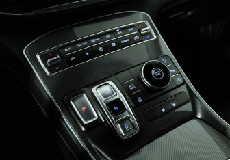 Подержанный автомобиль Hyundai Santa Fe 2021 года (16 фото)