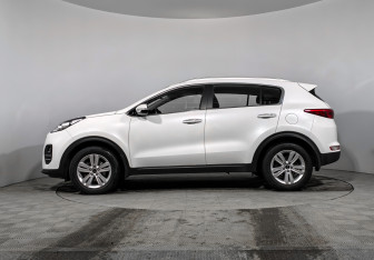 Подержанный автомобиль Kia Sportage 2017 года (8 фото)