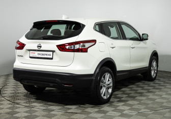 Подержанный автомобиль Nissan Qashqai 2018 года (5 фото)