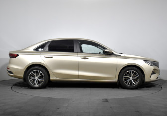 Подержанный автомобиль Geely Emgrand 2023 года (4 фото)