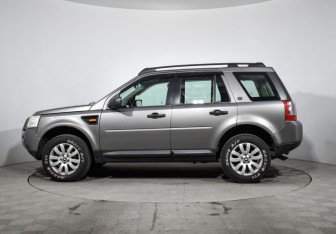 Подержанный автомобиль Land Rover Freelander 2007 года (8 фото)