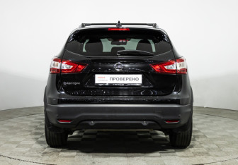 Подержанный автомобиль Nissan Qashqai 2018 года (6 фото)