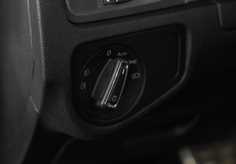 Подержанный автомобиль Volkswagen Golf Hatchback 2013 года (18 фото)