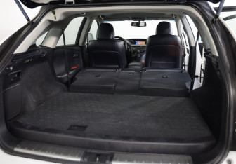 Подержанный автомобиль Lexus RX 2011 года (31 фото)