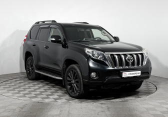 Подержанный автомобиль Toyota Land Cruiser Prado 2015 года (3 фото)
