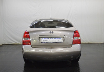 Подержанный автомобиль Nissan Primera Sedan 2005 года (6 фото)