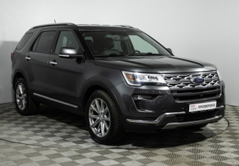 Подержанный автомобиль Ford Explorer 2018 года (3 фото)