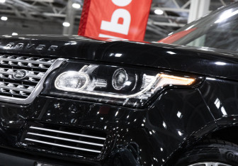Подержанный автомобиль Land Rover Range Rover 2014 года (2 фото)