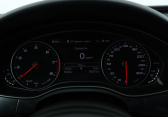 Подержанный автомобиль Audi A6 Sedan 2016 года (20 фото)