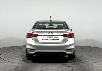 Подержанный автомобиль Hyundai Solaris Sedan 2017 года (6 фото)