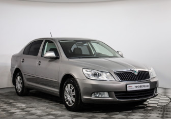 Подержанный автомобиль Skoda Octavia Liftback 2012 года (3 фото)