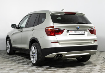 Подержанный автомобиль BMW X3 2011 года (7 фото)