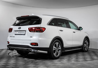 Подержанный автомобиль Kia Sorento 2018 года (5 фото)