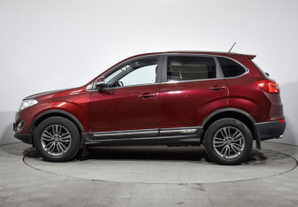 Подержанный автомобиль Chery Tiggo 5 2015 года (8 фото)
