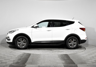 Подержанный автомобиль Hyundai Santa Fe 2015 года (8 фото)