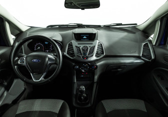 Подержанный автомобиль Ford EcoSport 2014 года (13 фото)