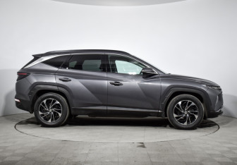 Подержанный автомобиль Hyundai Tucson 2021 года (4 фото)