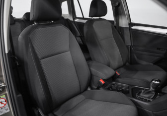 Подержанный автомобиль Volkswagen Tiguan 2021 года (22 фото)