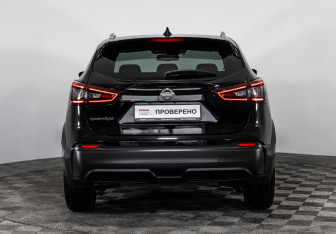 Подержанный автомобиль Nissan Qashqai 2021 года (8 фото)