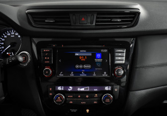 Подержанный автомобиль Nissan X-Trail 2021 года (16 фото)