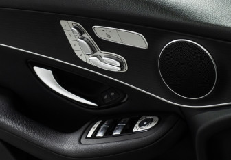 Подержанный автомобиль Mercedes-Benz GLC Coupe 2021 года (15 фото)